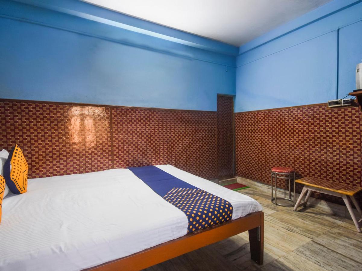 Oyo Flagship 74392 Hotel Mahesh Residency Хидерабад Екстериор снимка