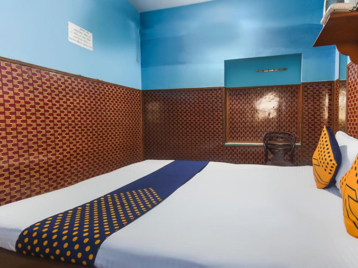 Oyo Flagship 74392 Hotel Mahesh Residency Хидерабад Екстериор снимка