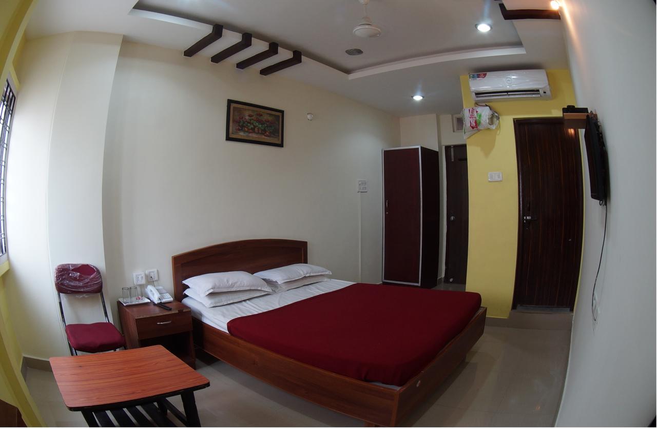 Oyo Flagship 74392 Hotel Mahesh Residency Хидерабад Екстериор снимка